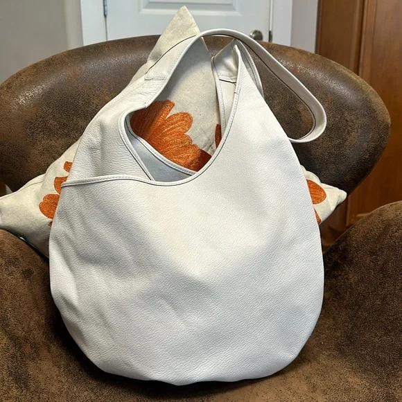 Coach white leather sling hobo - traded with a “friend”  (Style Number 27925) - Picture 9 of 16